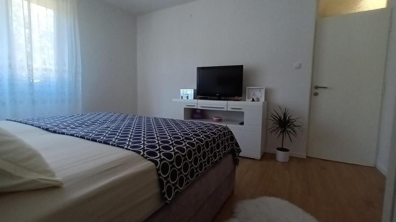 Leona Apartment-Perfect For Four Split Ngoại thất bức ảnh