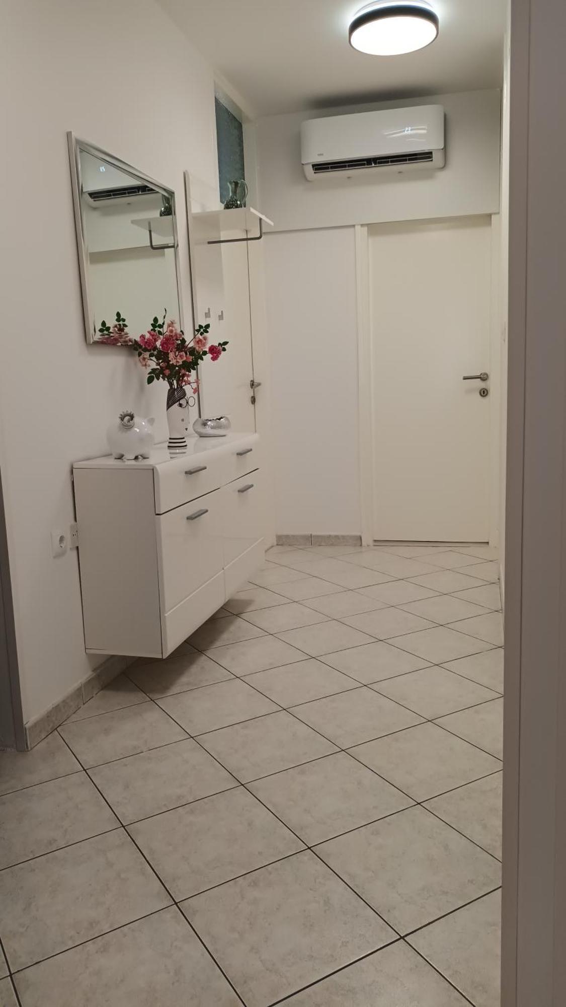 Leona Apartment-Perfect For Four Split Ngoại thất bức ảnh